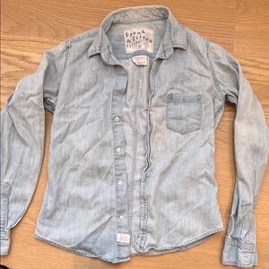 Frank & Eileen Light Denim Shirt